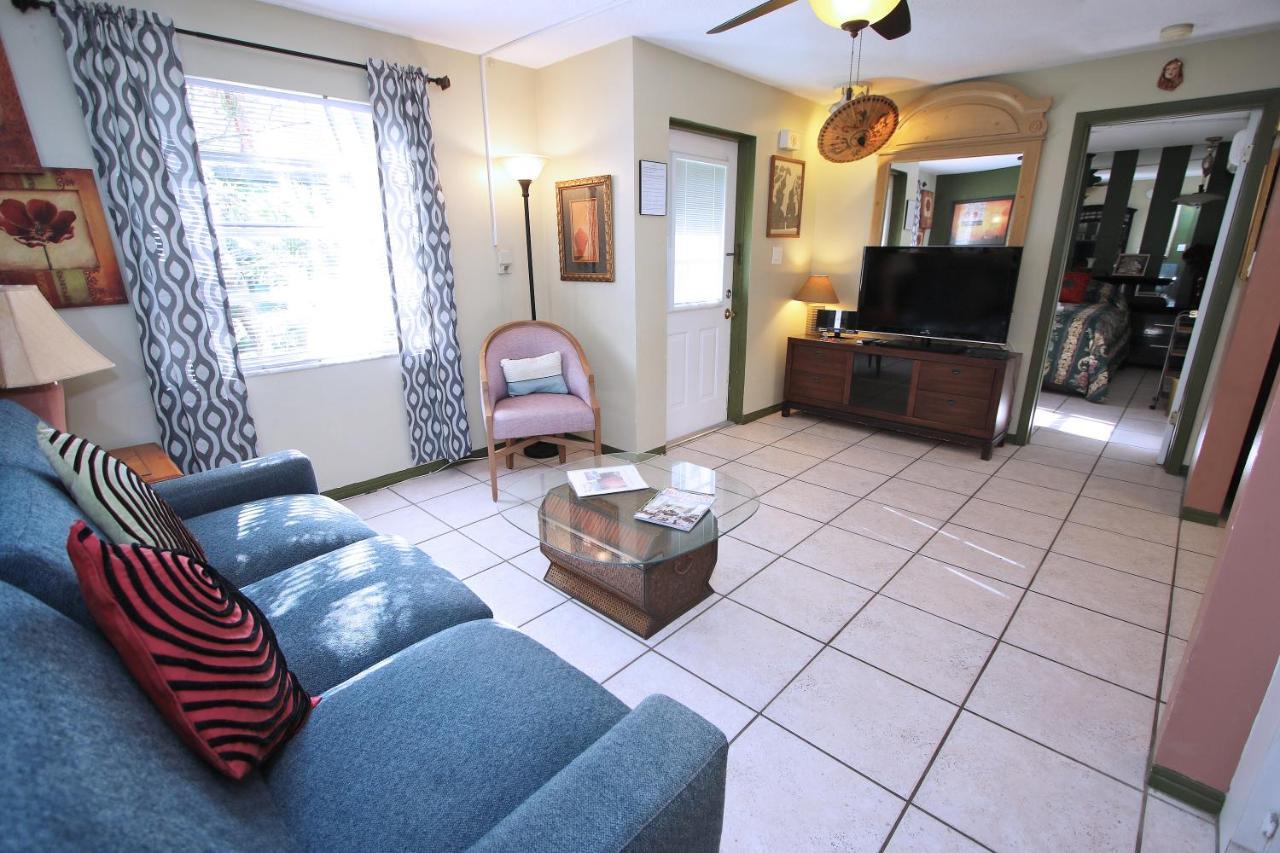 Affordable Beach Condos - One Bedroom Dlx Condos St. Pete Beach Eksteriør bilde